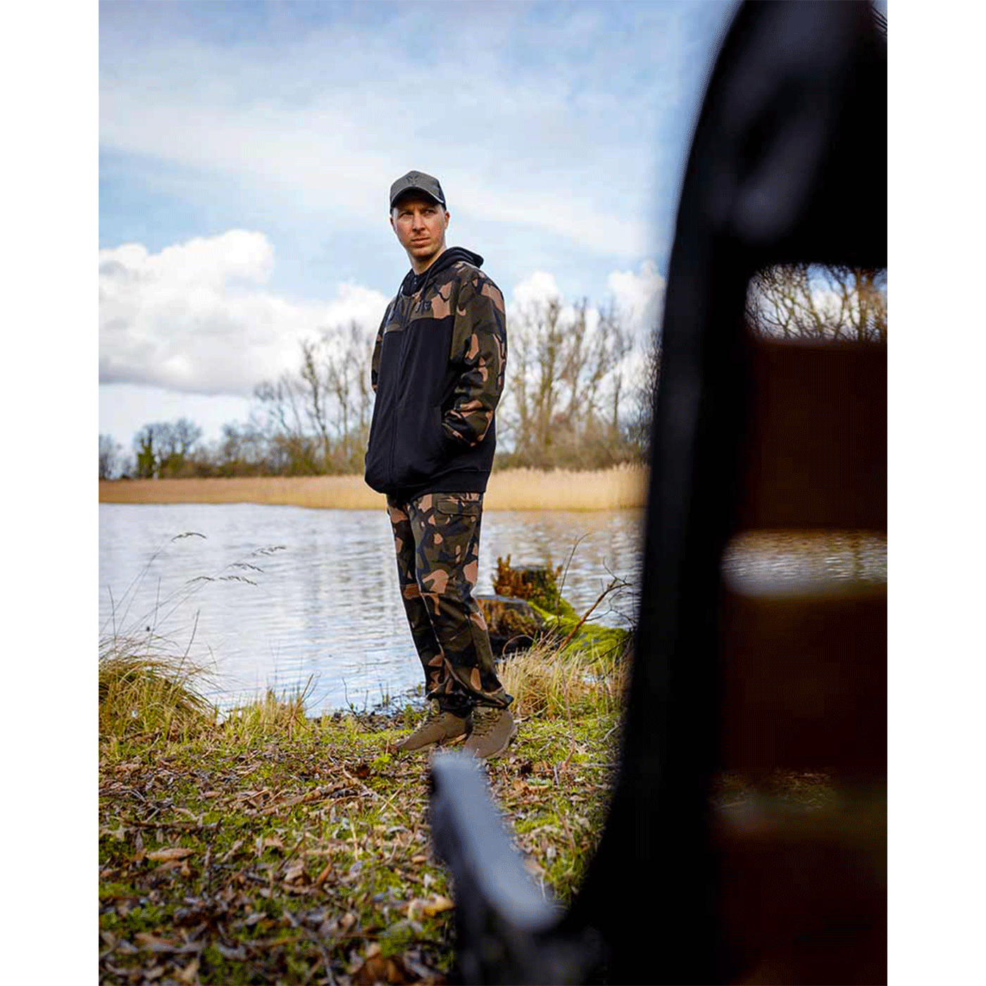 SWEATSHIRT - FOX - LW ZIPPED HOODY Black/Camo