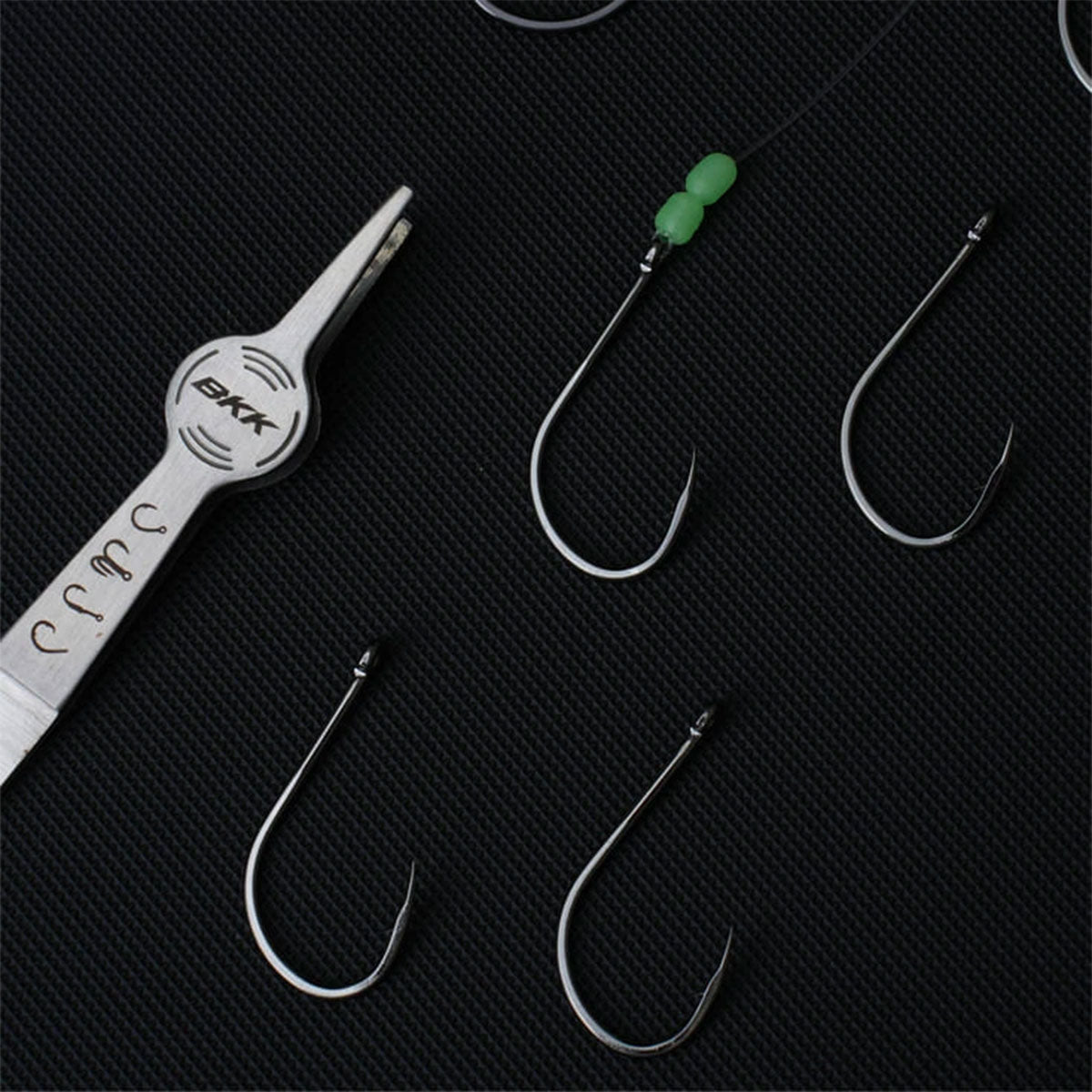 BKK - OCTOPUS BEAK STRAIGHT EYE Black Nickel