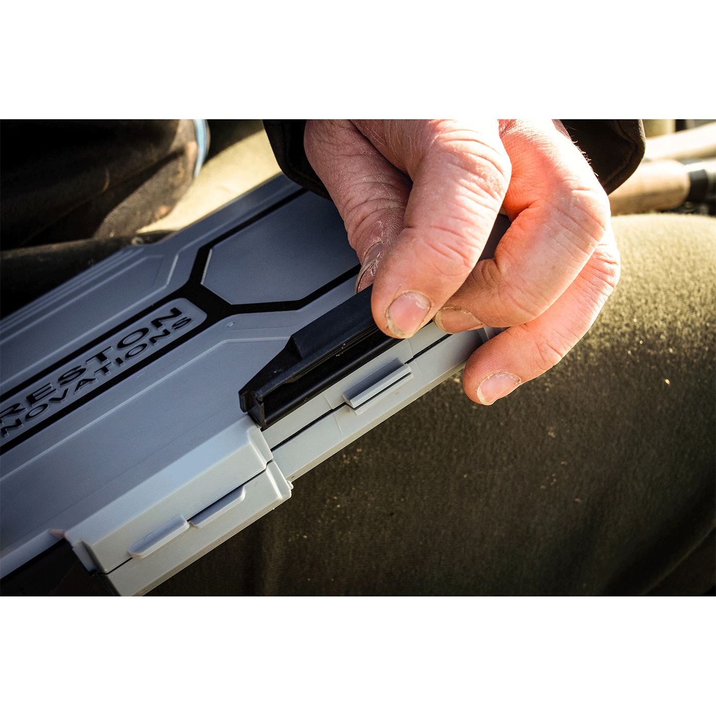 PRESTON - BOX PORTA FINALI ABSOLUTE ALL-ROUND HOOKLENGTH BOX