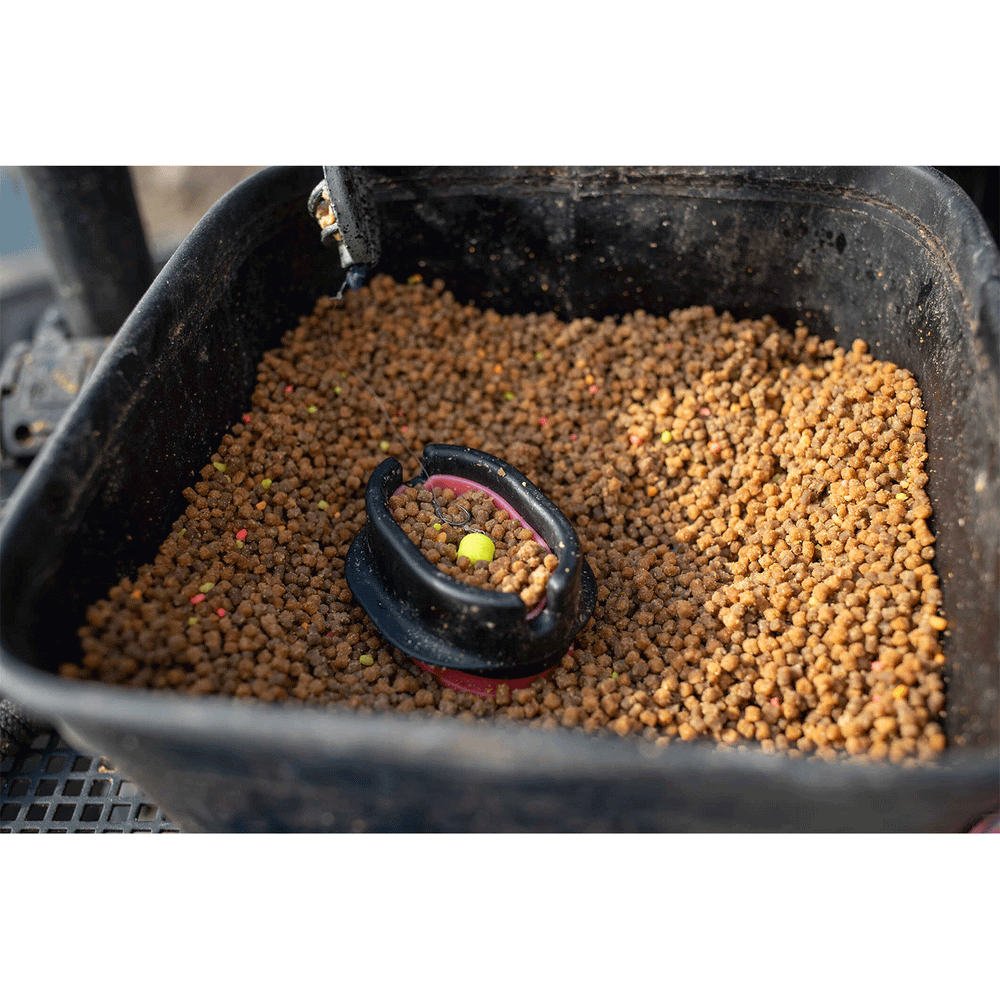 SONUBAITS - SALTED CARAMEL STIKI METHOD PELLETS 2MM 650g